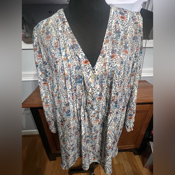 Rose & Olive Tops - Rose & Olive Floral V-Neck Button Front Women’s Top in Cream Blue & Orange Print